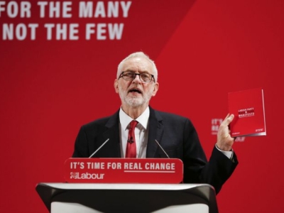 U.K. Labour’s Long Bailey Mulls Bid for Party Leadership